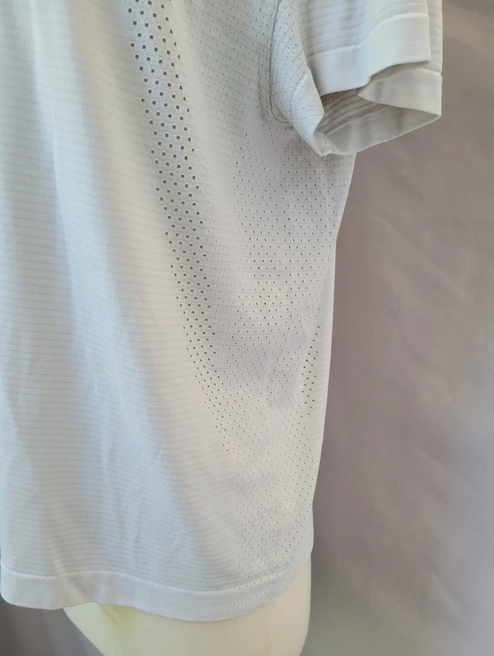 Lululemon Side Perforated Mesh Short Sleeve Crew Neck Tee Gray 12
